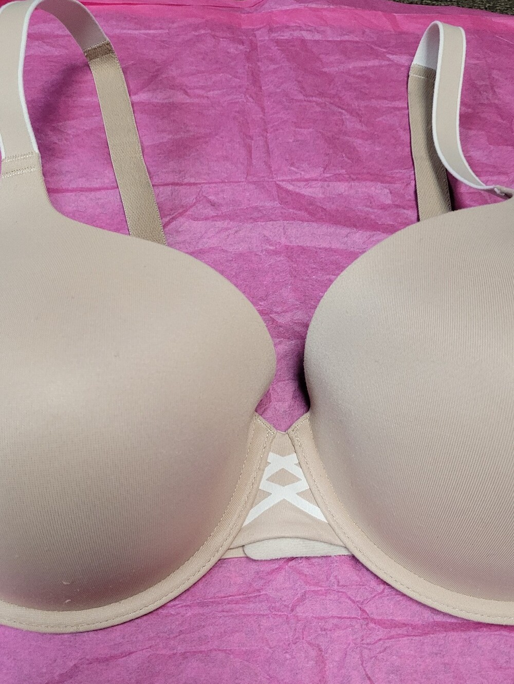 Warner's Beige Smooth T-Shirt Bra with Decorative Center